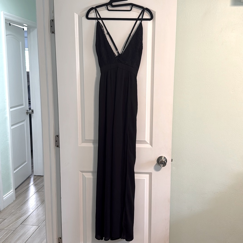 TOBI LACE MAXI DRESS!